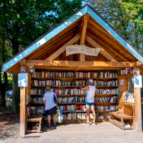 La cabane à livres de l'orangerie
