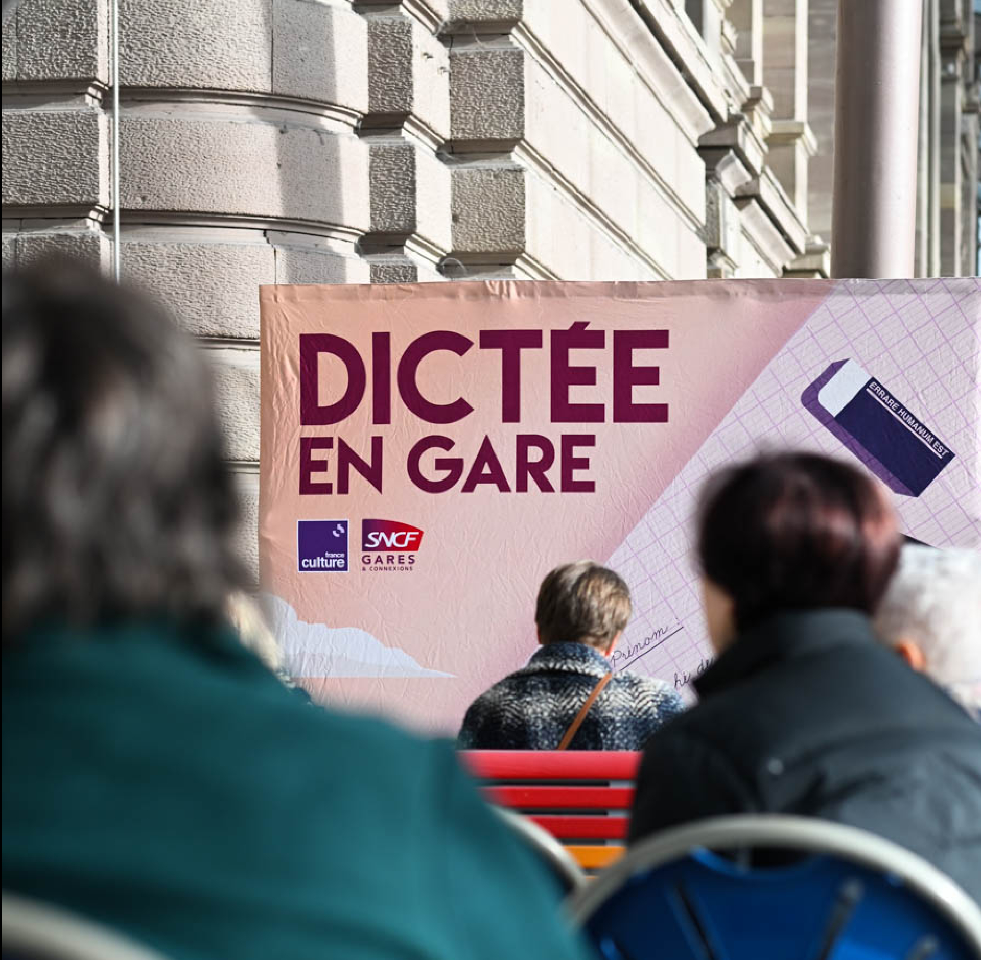 dictée en gare