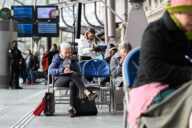 dictée en gare